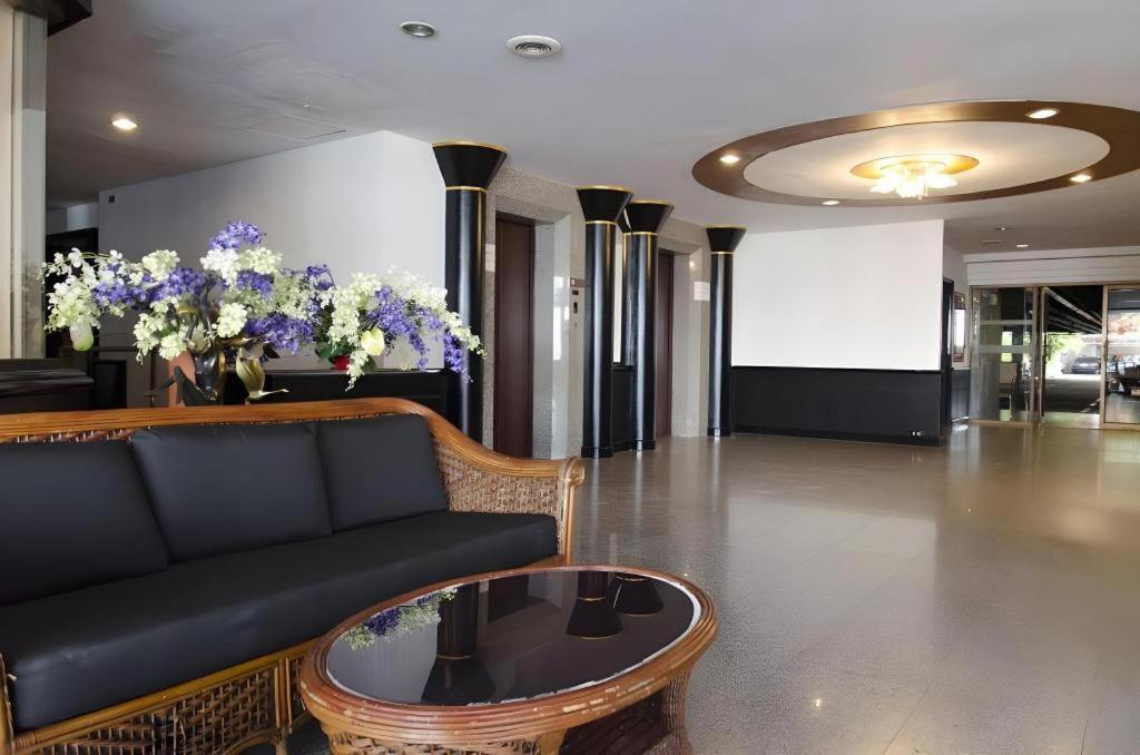 Town In Town Gardent Resort بانكوك المظهر الخارجي الصورة